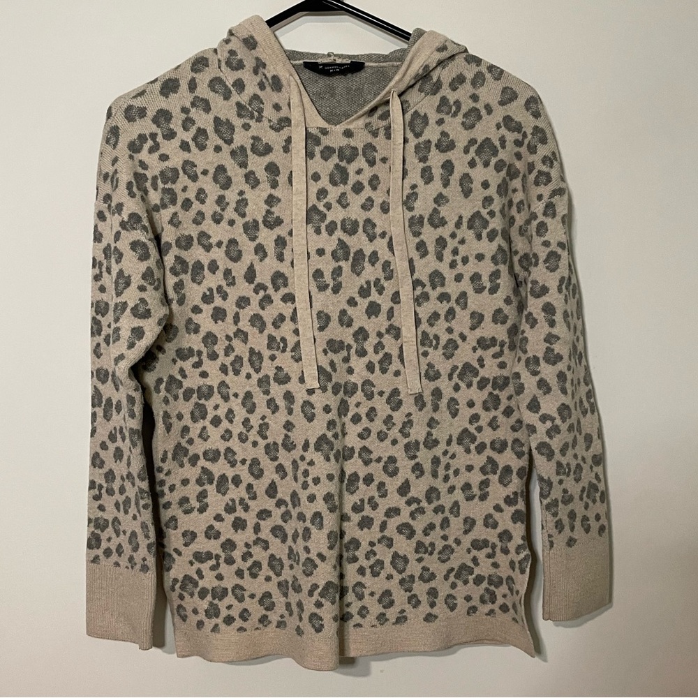 Denver Hayes Leopard Print Sweater